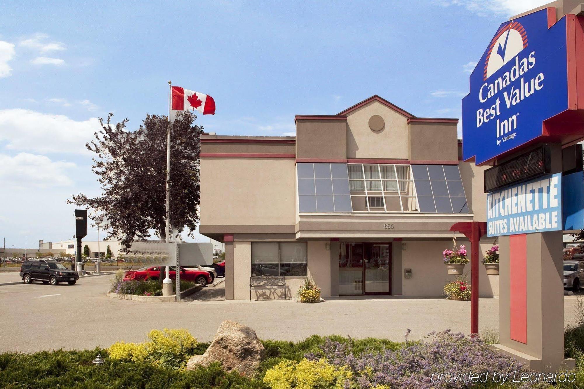 Canadas Best Value Inn Toronto Exterior photo